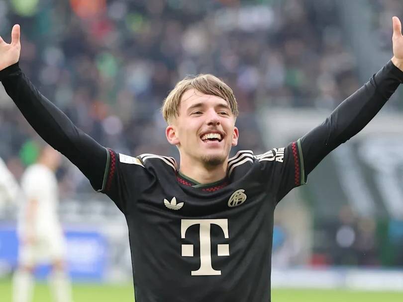 关于转会期突围战来临；拜仁慕尼黑围绕英超复出首秀；管理层满意；高层口径保持一致的信息